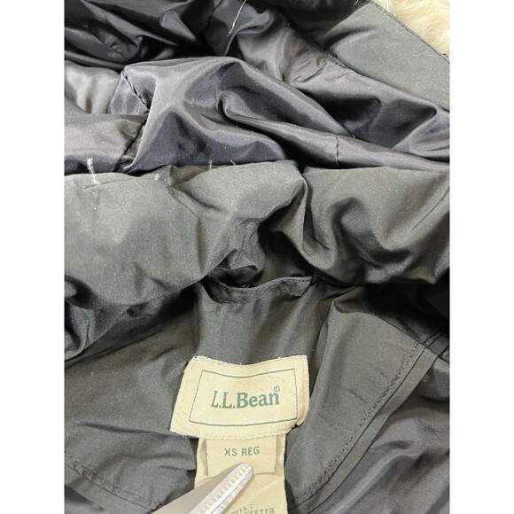 L.L. Bean Coat Women’s Size XS Long Down Insulated Puffer Faux Fur Hood READ - Picture 8 of 10